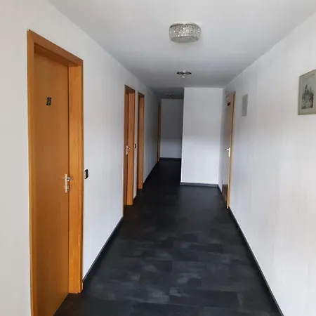 Hotel Planb *
